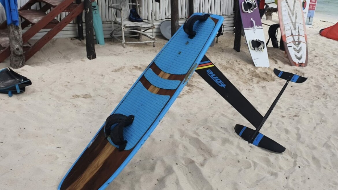 Kitefoiling